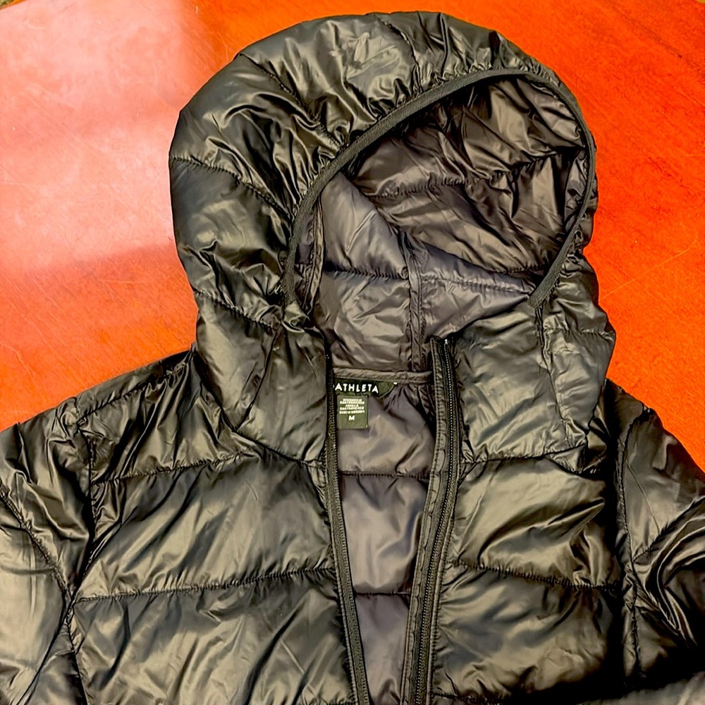 Athleta Aire Puffer Jacket Medium